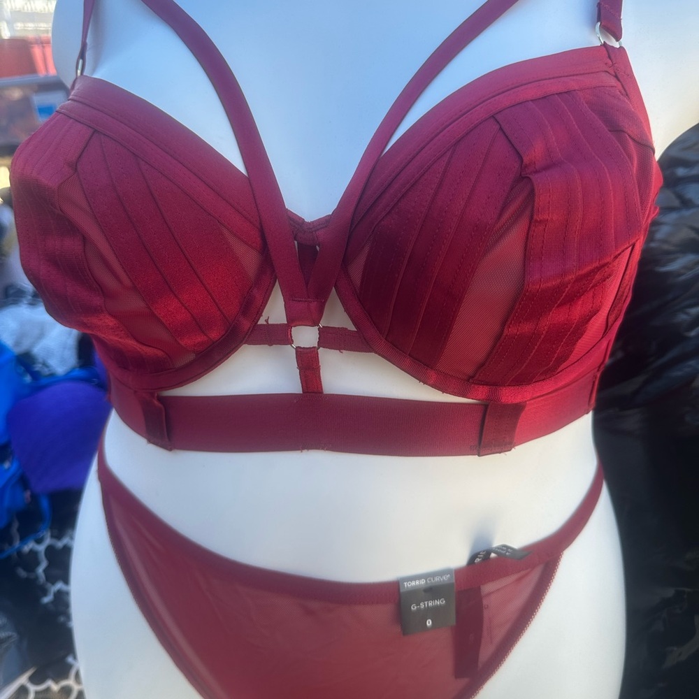 TORRID Elegant Red Women's Lingerie Set